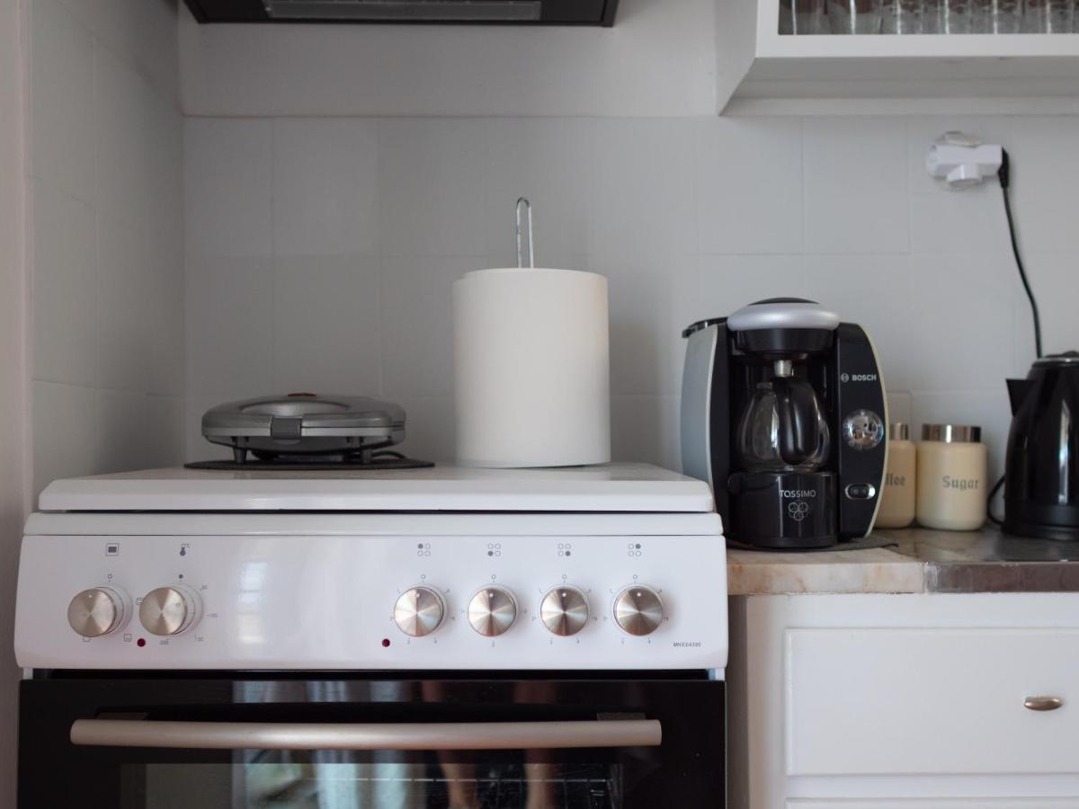 Whitehouse Loutraki Apartment Ngoại thất bức ảnh